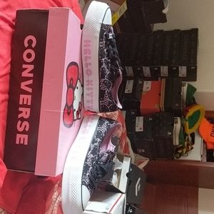 Converse hello Kitty platform sneakers